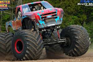 monster-truck-throwdown-best-of-2014-046