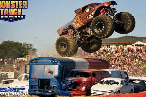 monster-truck-throwdown-best-of-2014-057