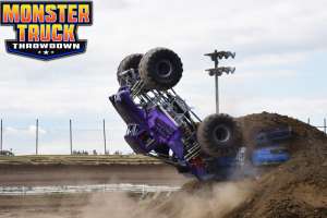 monster-truck-throwdown-edmonton-2015-020