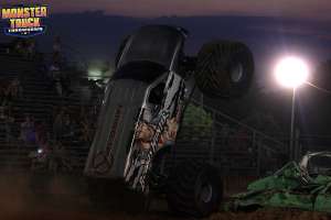 monster-truck-throwdown-montgomery-city-2013-031