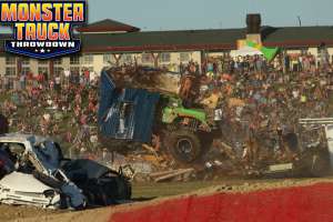 monster-truck-throwdown-mount-pleasant-2014-032