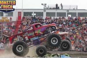 monster-truck-throwdown-oxford-2013-010