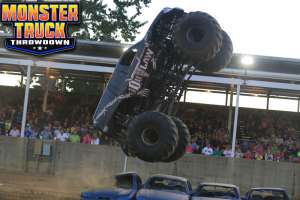 monster-truck-throwdown-paris-2014-001