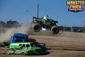 Plymouth, Indiana - Plymouth Speedway - Monster Truck Throwdown 2016
